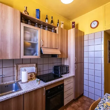 3 Locali Situato All'ottavo Piano * Roma
