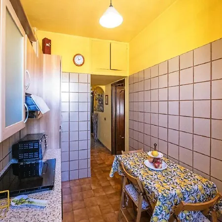 3 Locali Situato All'ottavo Piano Roma